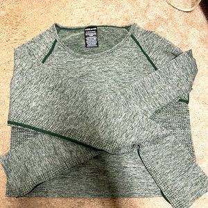 PINK active wear long sleeve crop - XL